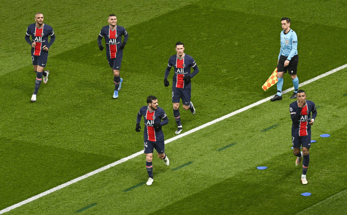 今晚体能课后，武汉三镇造点机会备战国王杯，质疑声仍在，心理建设被强调(两汉三镇说武汉答案)