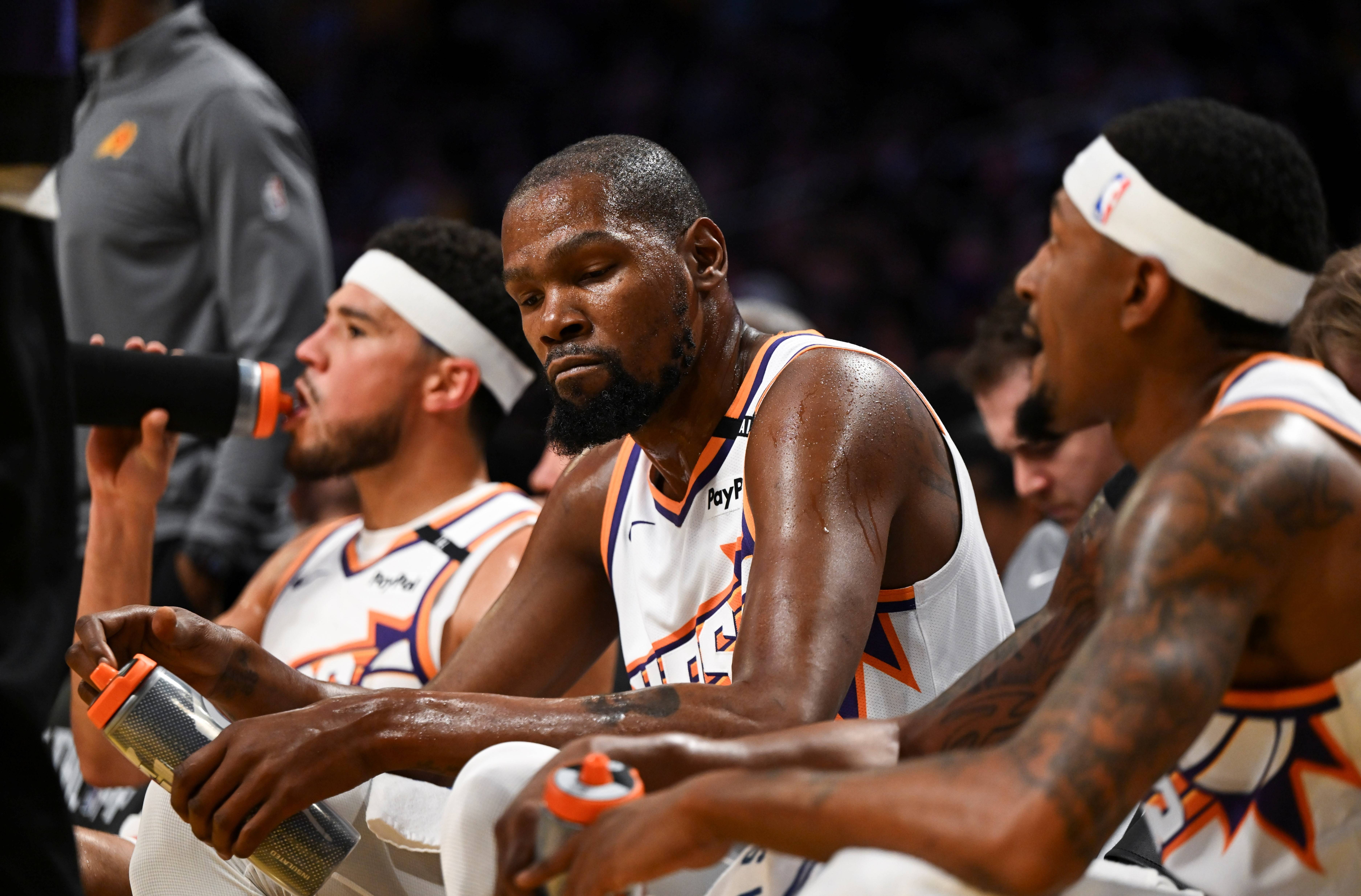 罗马内部会议纪要流出——今晚调整名单；NBA季后赛使命明确；数据趋势出现新变化的简单介绍