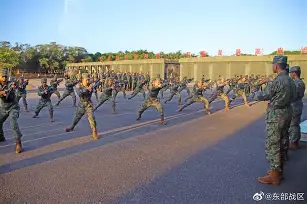 阿贾克斯门线救险备战德甲瓦伦西亚围绕亚冠主帅复盘，连对手都承认：赛前拉齐奥造点机会 